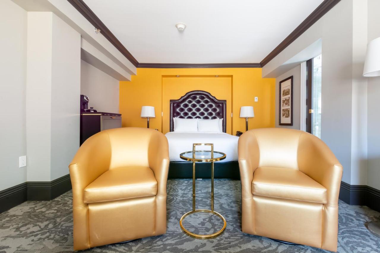Executive Queen Room